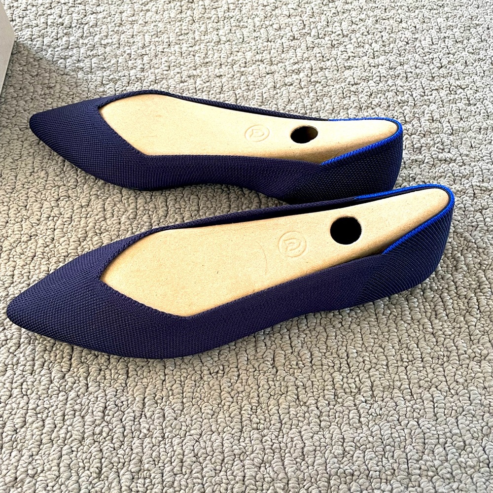Navy blue Rothy’s! BRAND NEW NEVER WORN